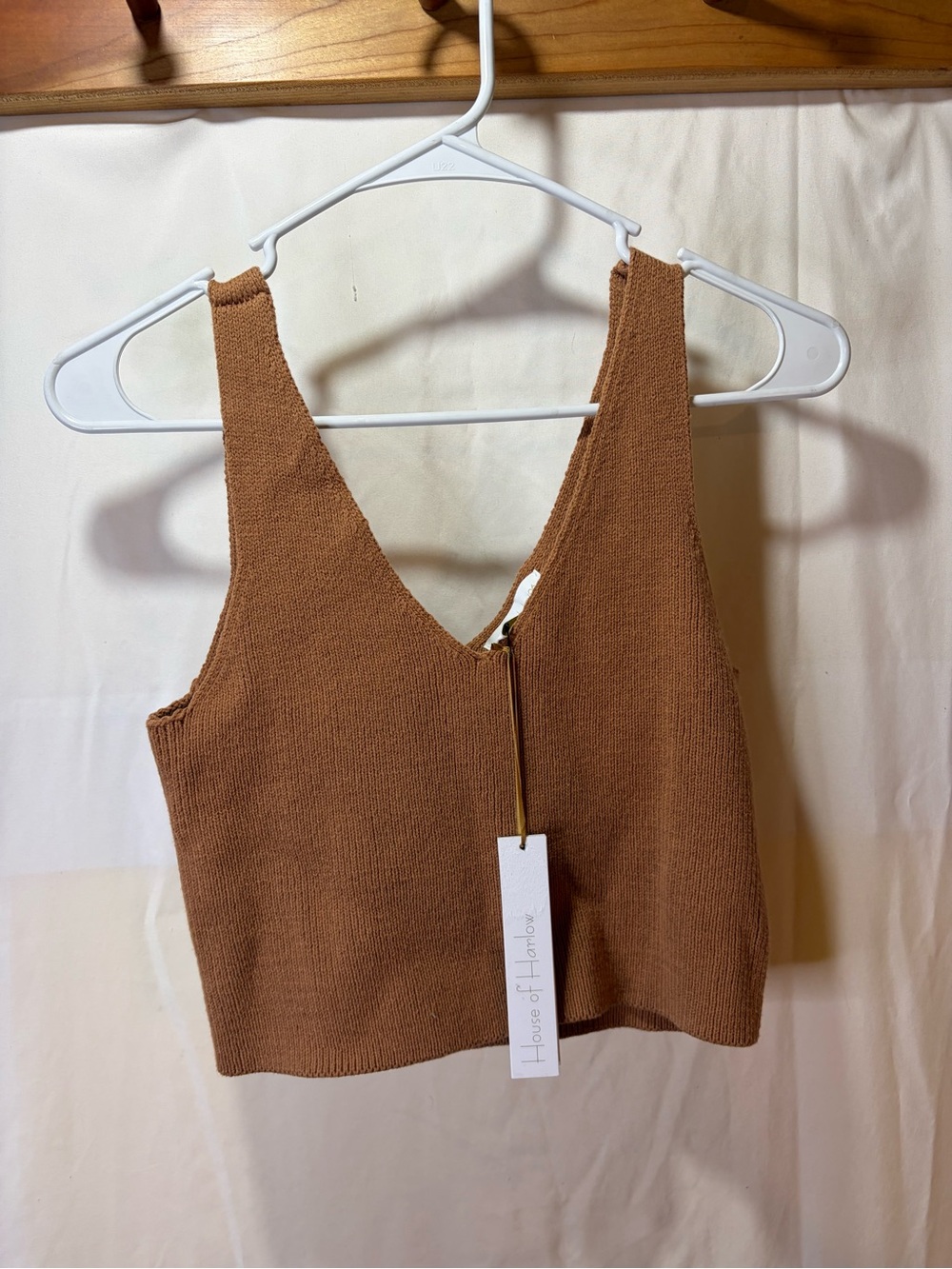 House of Harlow 1960 Ribbed V-Neck Cropped Tank Top - Brown